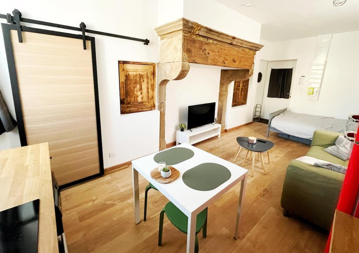 Studio Chic Au Style Retro Moderne Saint-Genix-sur-Guiers Bagian luar foto
