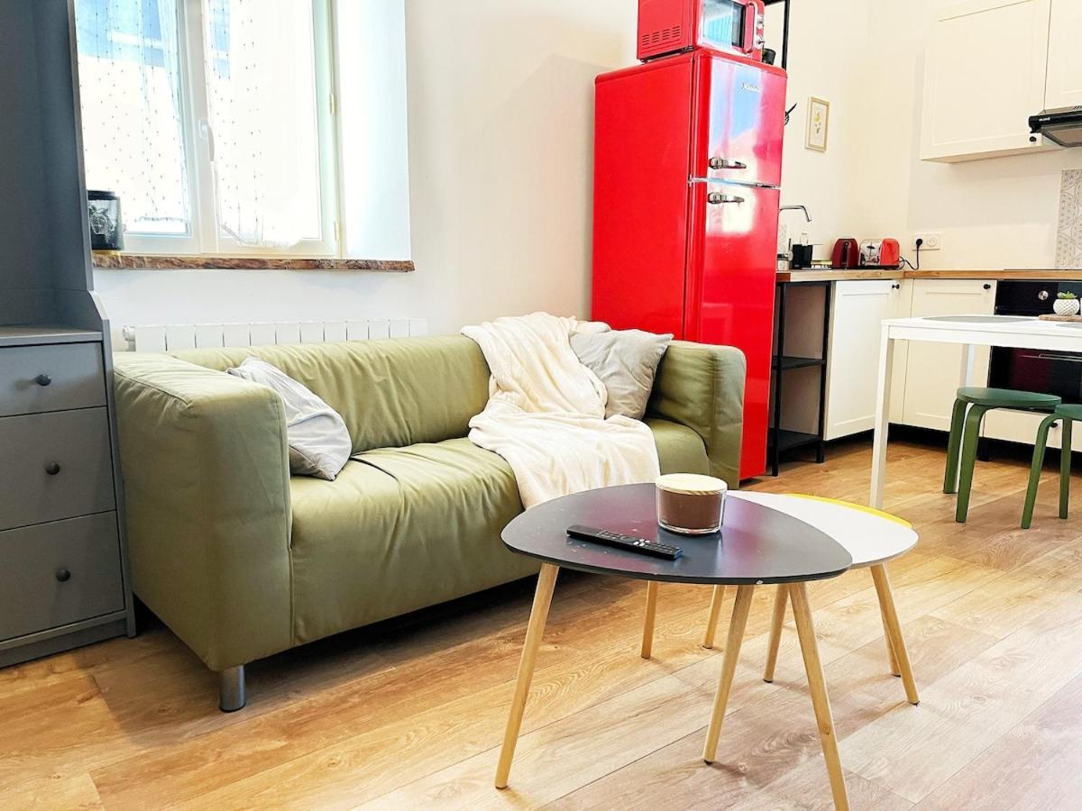 Studio Chic Au Style Retro Moderne Saint-Genix-sur-Guiers Bagian luar foto